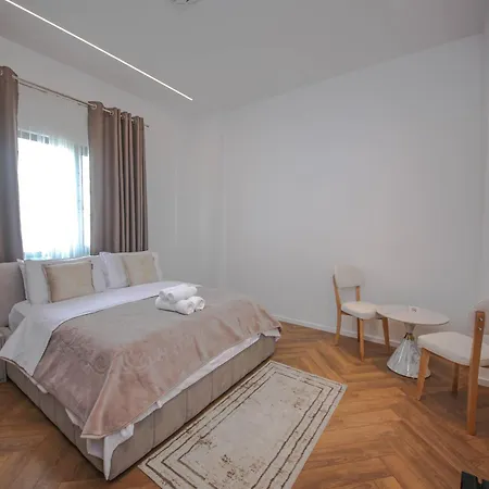 Murati View Ξενοδοχείο *