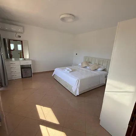 Murati View Szálloda *