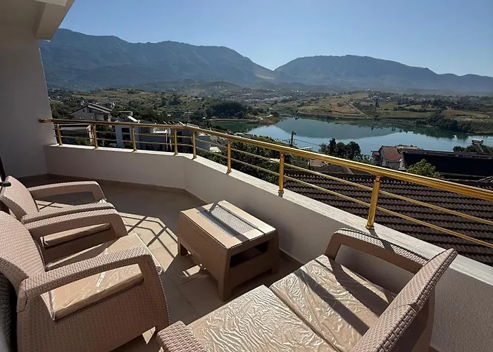 Murati View Szálloda *