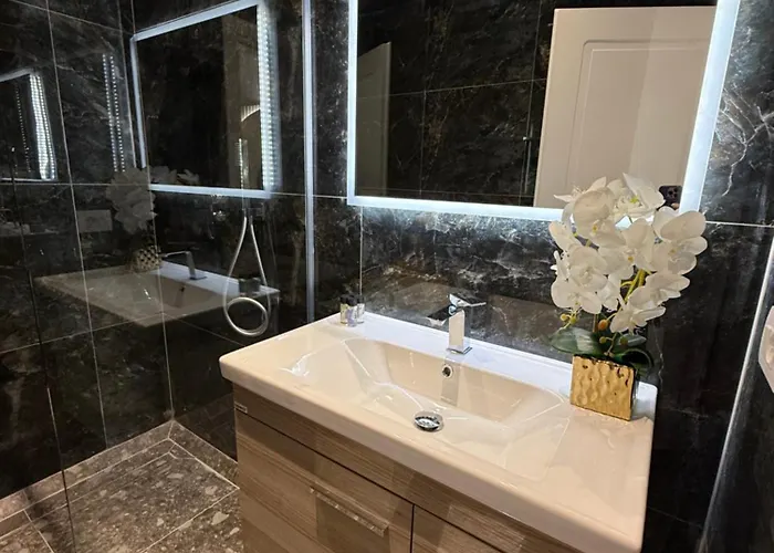 Szálloda Murati View *