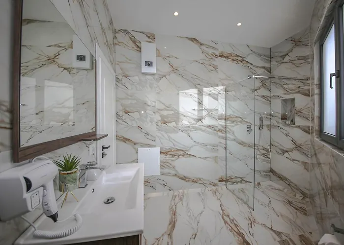 Murati View Тирана