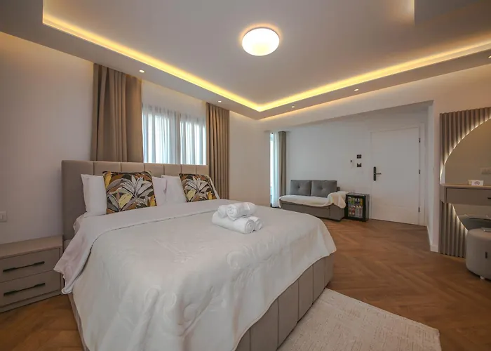 Отель Murati View *