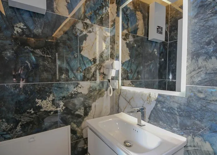 Отель Murati View *